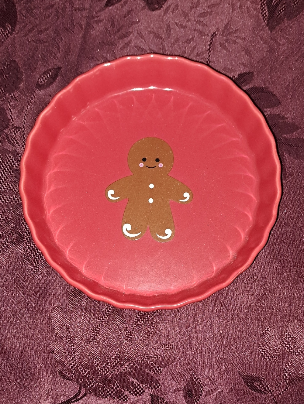 Gingerbread 7" Round Ceramic Ovenware Dish